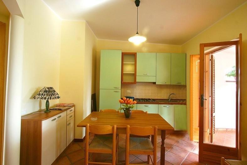 Residence Villaggio Smedile Capo Vaticano Oda fotoğraf