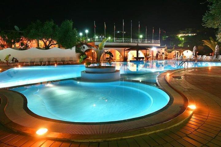 Residence Villaggio Smedile Capo Vaticano Dış mekan fotoğraf