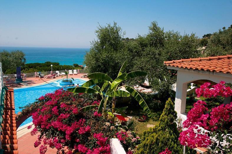 Residence Villaggio Smedile Capo Vaticano Dış mekan fotoğraf